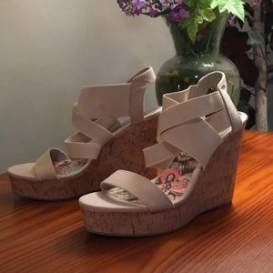 Madden girl wedges